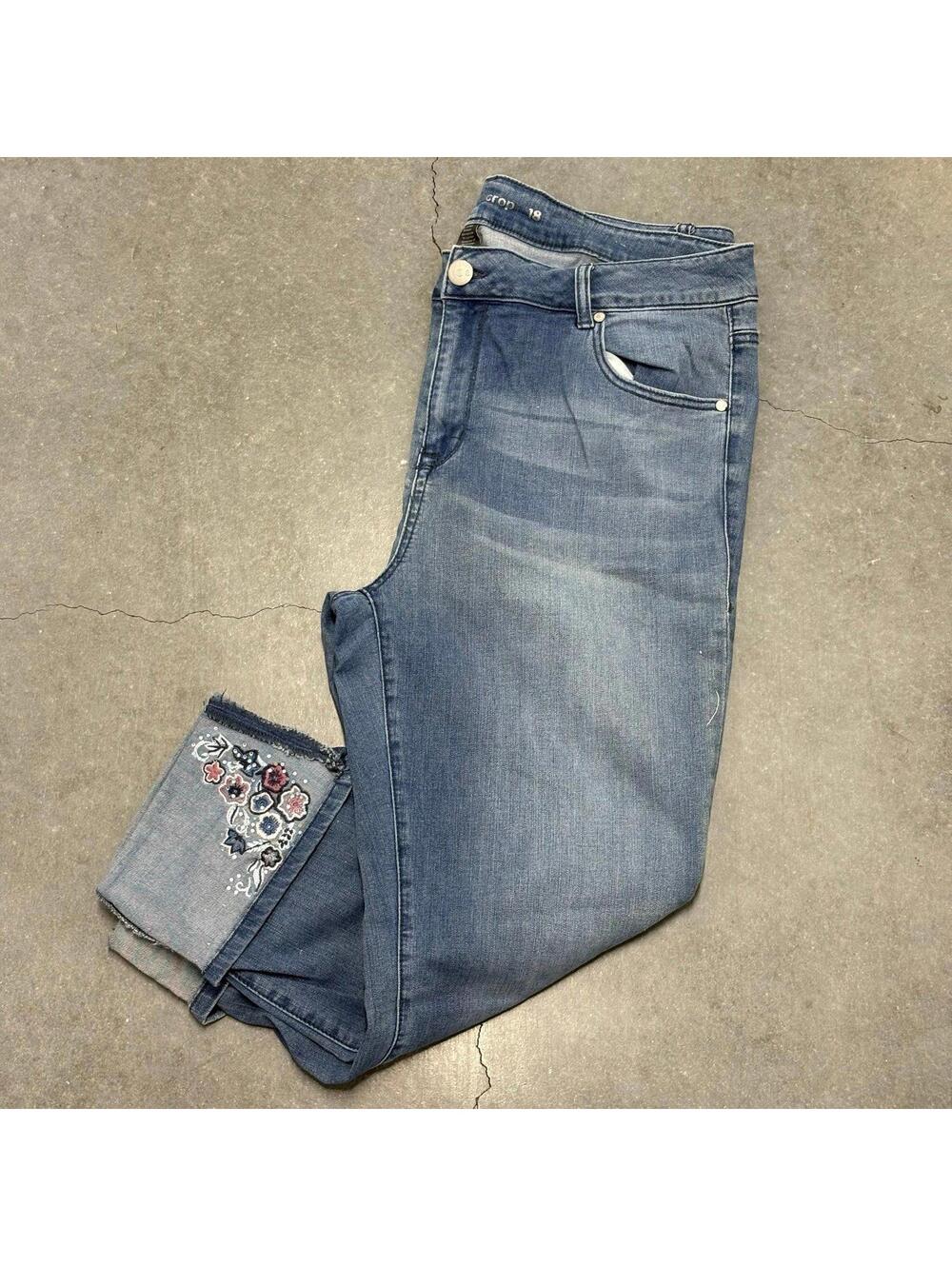 Avenue Denim Crop Embroidered Jeans